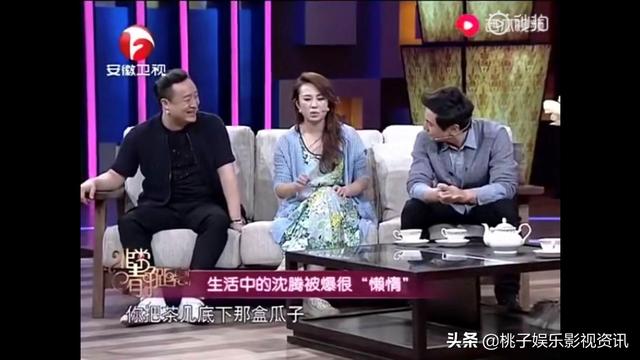 由于沈腾的人生照片可能涉及个人隐私和版权问题，我无法提供他的个人照片。，您可以通过搜索引擎或社交媒体平台搜索沈腾的照片，但请确保在合法和尊重隐私的前提下进行。同时，如果您对沈腾的职业生涯和作品感兴趣，可以关注他的社交媒体账号或相关新闻报道，了解他的最新动态和作品。